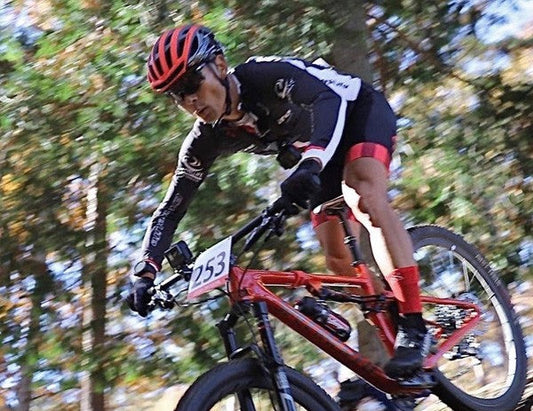 竹谷 賢二 / KENJI TAKEYA